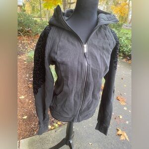 Lululemon Athletica Black and Gray Apparel